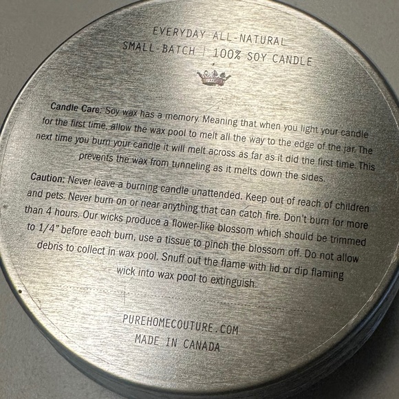 PURE HOME COUTURE - Milk - 100% Soy Candle - 113 g / 4 oz - 15 hours - Picture 2 of 7